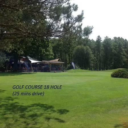 Forest Edge Semesterbostad *