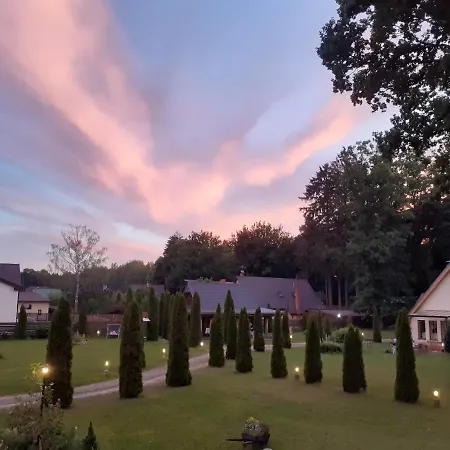 Forest Edge Lodge Holiday home